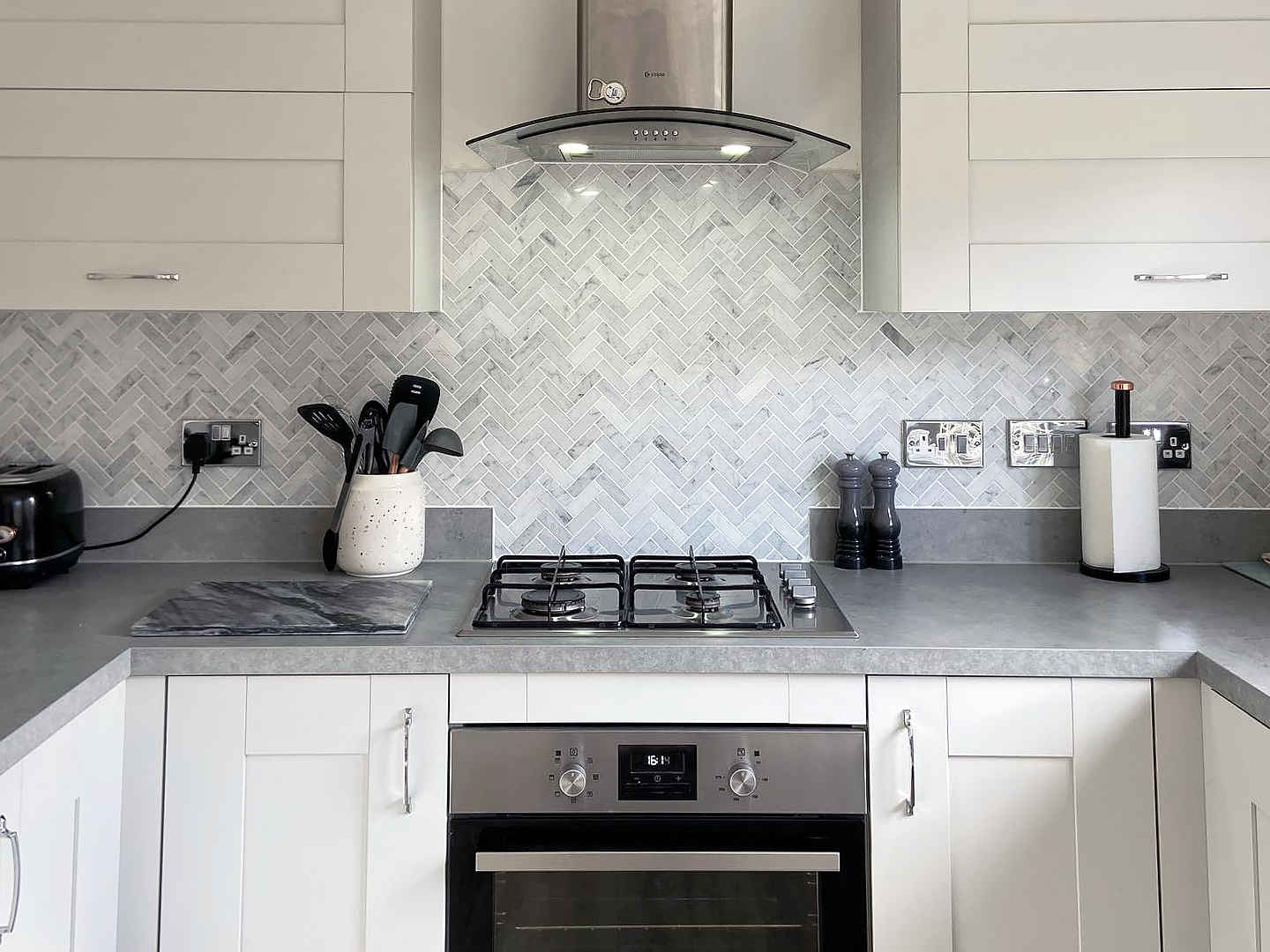 Herringbone Marble Tiles as Kitchen Splashback2