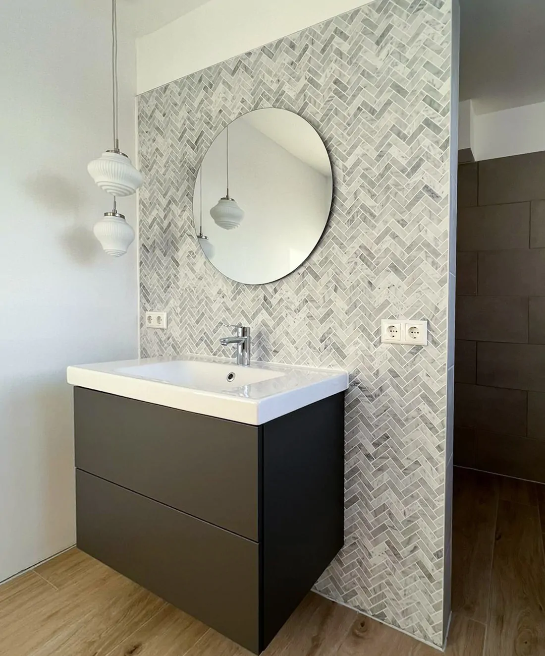 Herringbone Marble Tiles Bathroom Niche Wall Floor White Mosaic